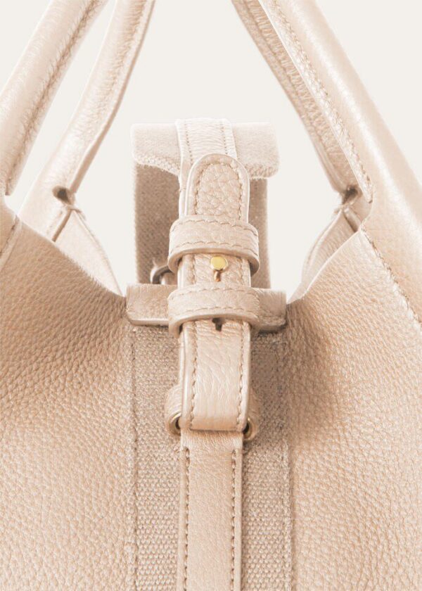 asd_8195bec4-cf15-4d03-9fe6-a5f6fd932bd2.jpg Loro Piana Small Bale bag Grained Calfskin