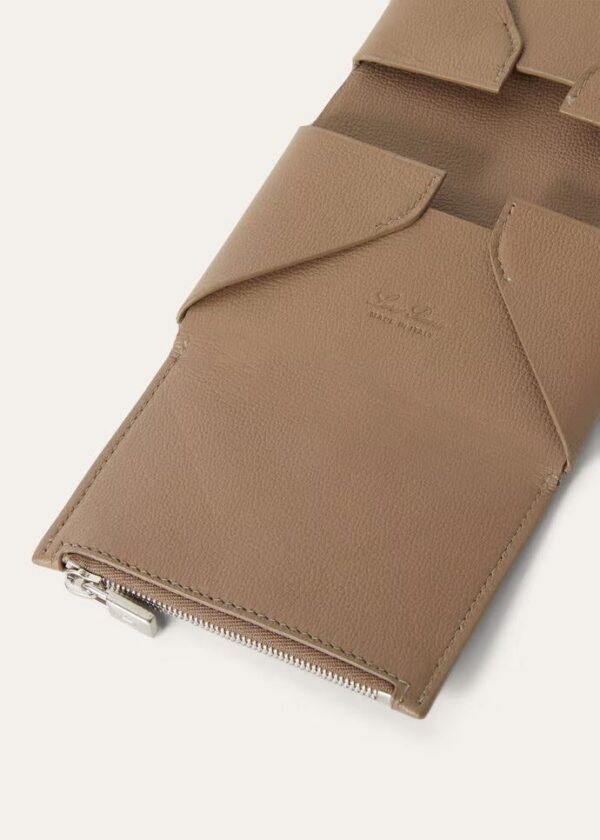 asd_e6881c66-2724-4e7f-9a17-d7e177f2bc48.jpg Loro Piana Ghiera Card Holder Grained Calfskin