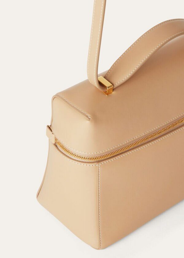 asdq_7c7d71e4-6cdc-48c2-ae0b-12b1a74e5ce3.jpg Loro Piana Extra Bag L27 Smooth Calfskin