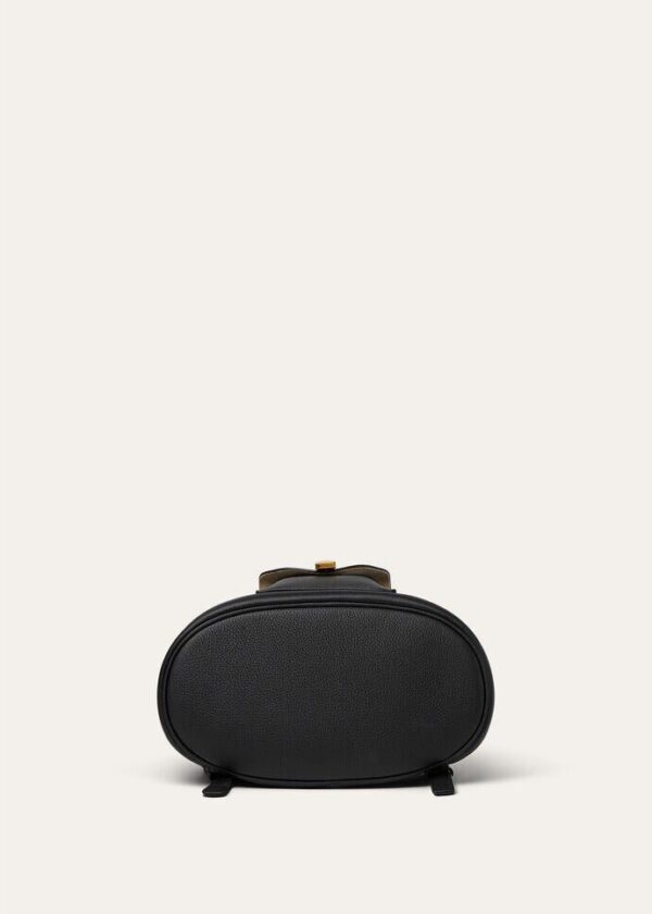 d_0b3d3bdf-2adc-4bae-b46a-c58b017ed552.jpg Loro Piana Extra Drawstring backpack L27 Calfskin