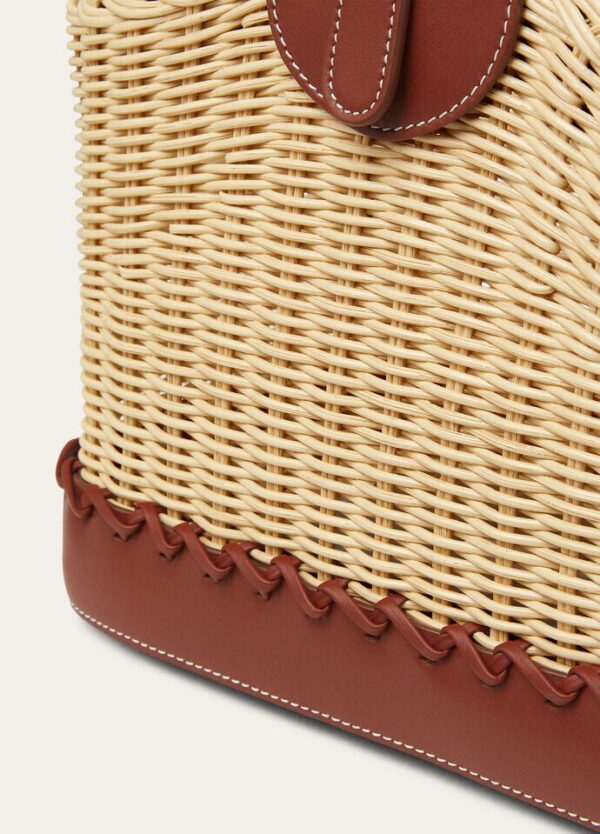d_59ddd959-0805-4d6d-a30b-443961eae25c.jpg Loro Piana Bobbin Bucket bag wicker Wicker