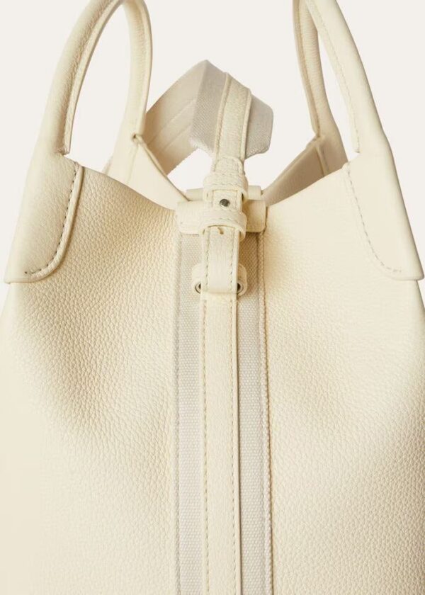d_923f5cc3-2802-4eb5-b46e-8ca43673c0cb.jpg Loro Piana Large Bale bag Grained Calfskin