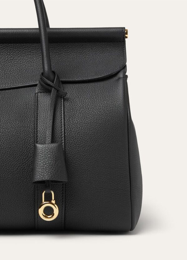 ddd_ca9dc700-46a6-43fe-902c-76bc5d562fec.jpg Loro Piana Loom bag L32 Grained Calfskin