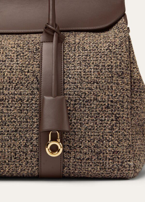ddww_97c5fa59-d23f-47cc-bae6-acd58baec48b.jpg Loro Piana Loom bag L37 Silk, Wool, Cashmere