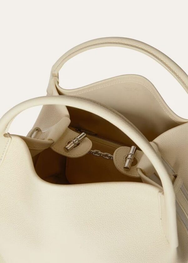 ddww_a85f65b6-ec7f-42cf-b21f-4b16654b05e7.jpg Loro Piana Large Bale bag Grained Calfskin