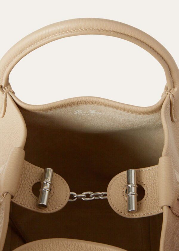 dww_14062c75-ee80-4771-9009-5b52e3b9d66b.jpg Loro Piana Small Bale bag Grained Calfskin