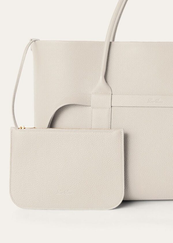 dwww_77c36478-ef5c-4f32-a83f-21430770c80b.jpg Loro Piana Ghiera Shopper Large Calfskin
