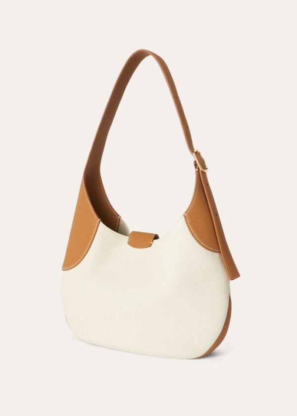 dx_e036bfe1-0f10-49b7-bbf1-4f3348dd1acd.jpg Loro Piana Medium Bobbin Bag Calfskin