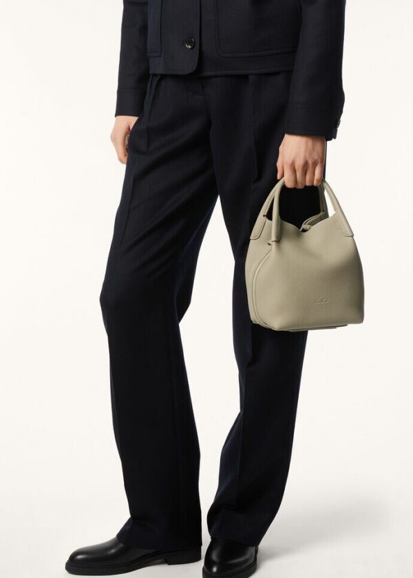 fee_0cb5bf81-8e35-4c8a-a220-a92b61ca82b1.jpg Loro Piana Small Bale bag Grained Calfskin