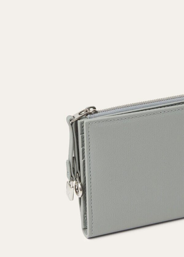 fee_989a65be-205e-4087-b91c-065ebbe4db80.jpg Loro Piana Extra Bifold Purse Calfskin