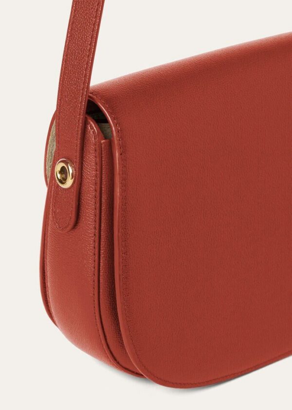 fee_d8163ed5-90ec-44d4-b3a3-d18a832e0d8e.jpg Loro Piana Small Ghiera bag Grained Calfskin