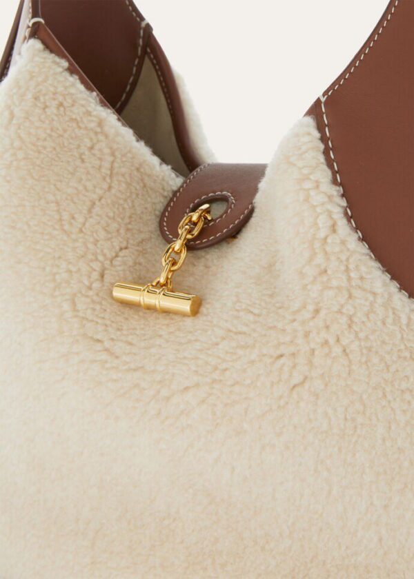 ffee_234286fc-8734-4fb8-8a64-b3ed20ff219f.jpg Loro Piana Medium Bobbin bag Silk, Cashmere