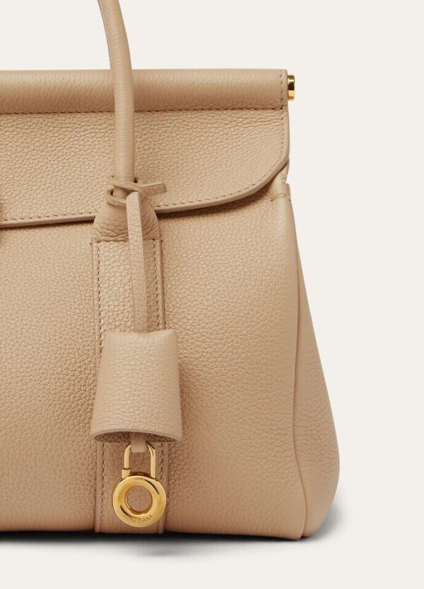 g_2a7a520a-52f6-4c35-adcc-8675cb04d271.jpg Loro Piana Loom bag L25 Calfskin