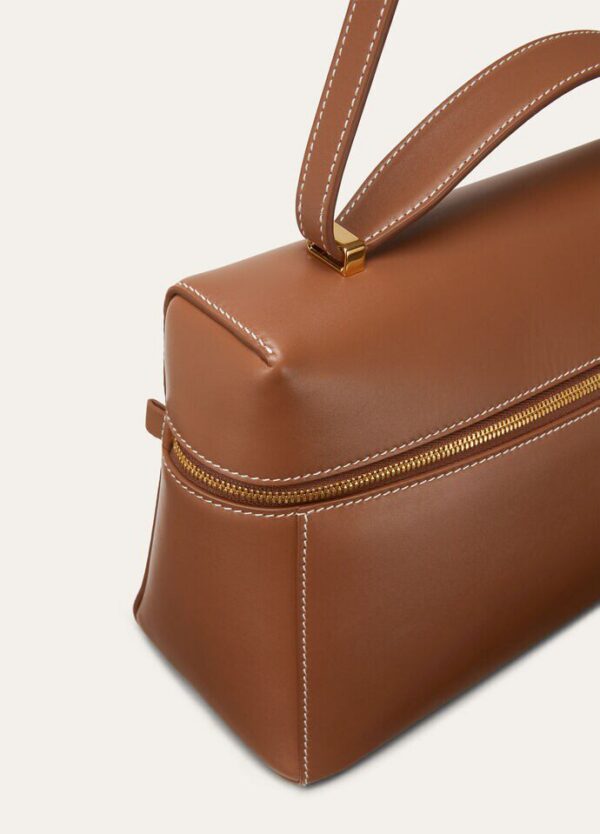 gg_ac622f5a-b96b-4f6b-bcee-ca0c2550817f.jpg Loro Piana Extra Bag L27 Smooth Calfskin