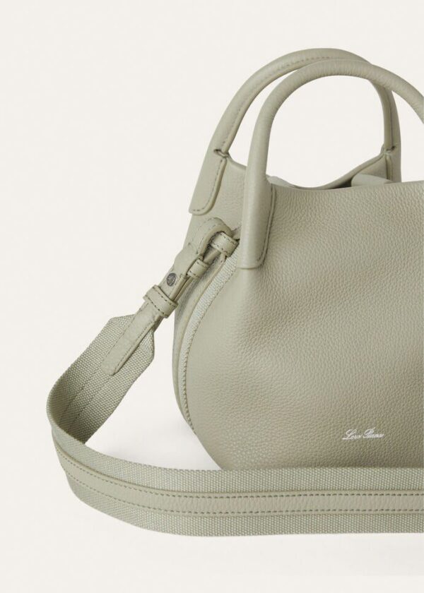 gg_ec6a9232-fa50-4e41-8d2b-9106c43fdb44.jpg Loro Piana Micro Bale bag Grained Calfskin