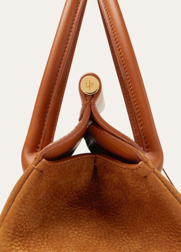 ggg_3e3a7736-8b0b-4a96-b1d2-db298e9e4c36.jpg Loro Piana Loom bag L25 Calfskin