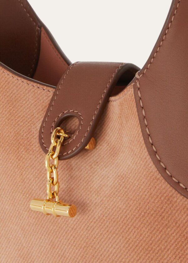 ggg_8c3ed28a-1b1f-4eba-9e34-05d2e1f38f40.jpg Loro Piana Mini Bobbin bag Calfskin
