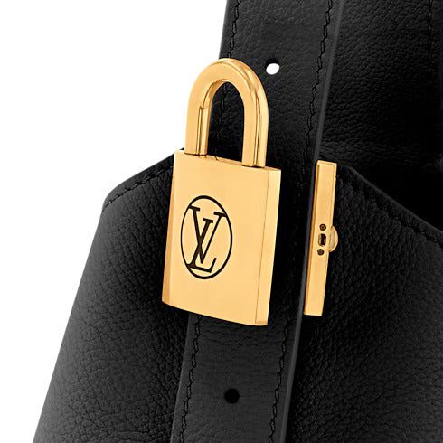 Louis Vuitton Low Key Hobo PM