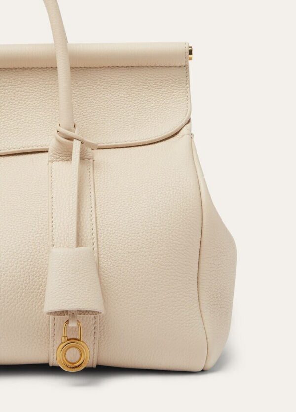 q_9f71fa14-3790-425a-8766-0a910154d27c.jpg Loro Piana Loom bag L32 Grained Calfskin