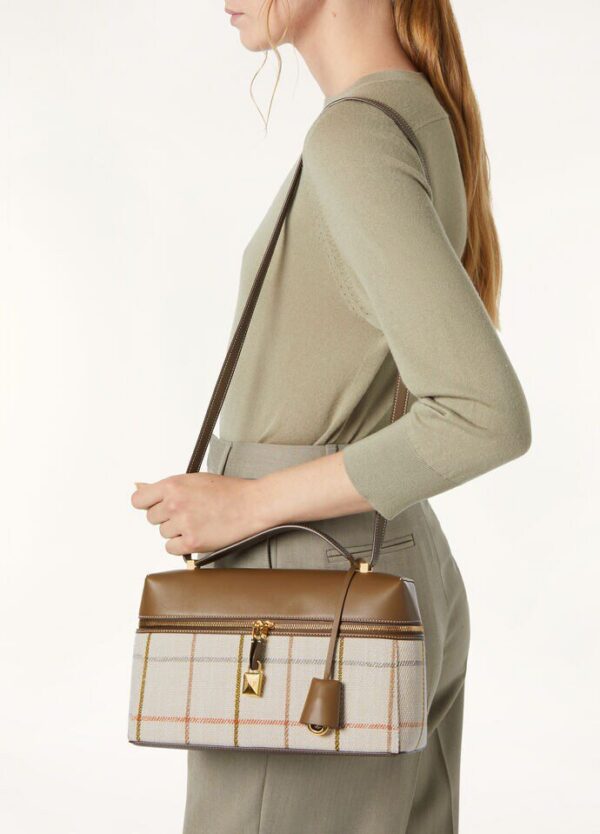 sd_1c55b066-6242-4bb7-9a17-5f6f43065fd8.jpg Loro Piana Extra Bag L27 Linen