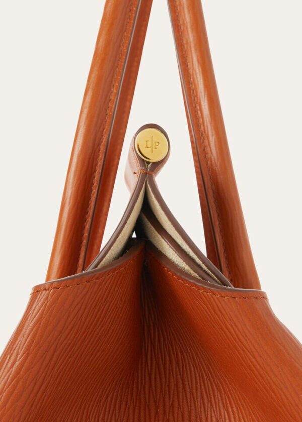 sdf_23819621-1465-493c-b4f5-7509e0b5906c.jpg Loro Piana Loom bag L32 Calfskin