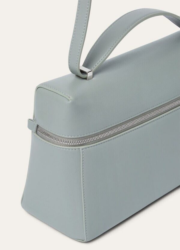 ss_2f602bfe-1121-42cc-8832-2c5bbae1ca1a.jpg Loro Piana Extra Bag L27 Calfskin