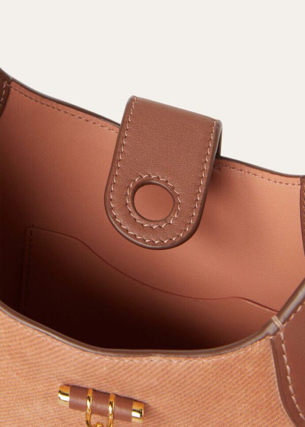 sss_e62718b0-afce-4451-8b14-f6feff92baf7.jpg Loro Piana Mini Bobbin bag Calfskin