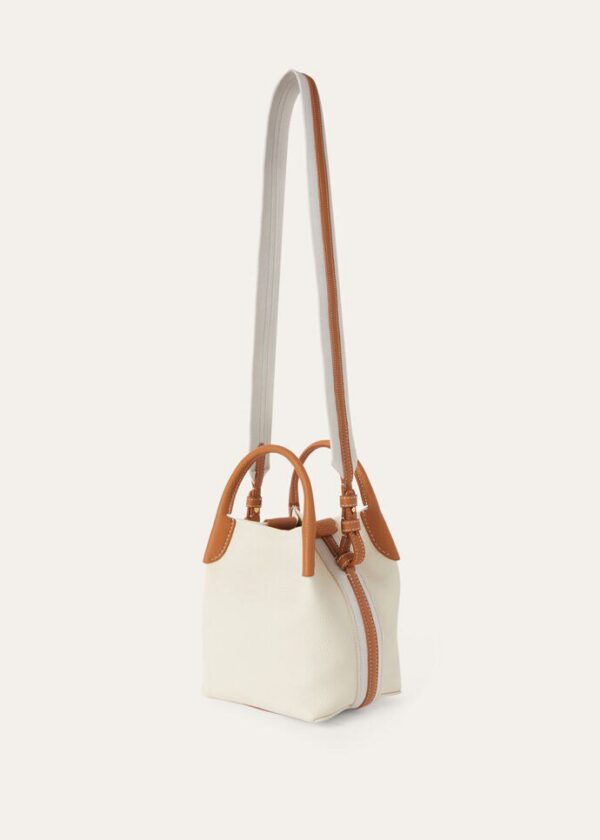 w_b63d3894-8f87-4569-b35a-cf407201ab73.jpg Loro Piana Micro Bale bag Calfskin