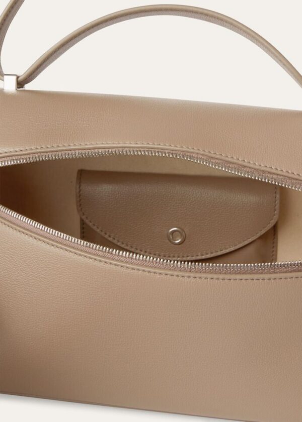 ww_f15338aa-ef19-4e24-8897-5ff41ccd77f0.jpg Loro Piana Extra Bag L27 Calfskin