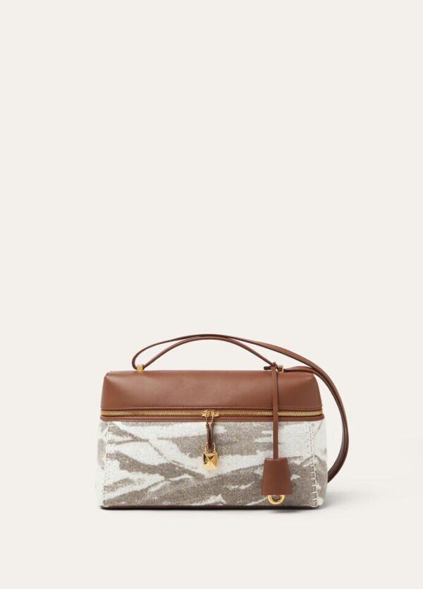 www_3a8f71c2-b193-4e6c-97b3-1a0d8976f6ee.jpg Loro Piana Extra Bag L27 Cashmere, Virgin Wool