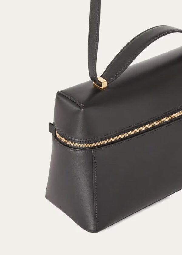 zxc_52cc841a-132a-49ad-9aec-cac927286ab6.jpg Loro Piana Extra Bag L27 Smooth Calfskin