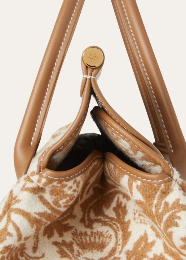 zxc_8ddf6873-0a07-44bd-b21c-86496e8c30b8.jpg Loro Piana Loom bag L32 Cashmere, Virgin Wool
