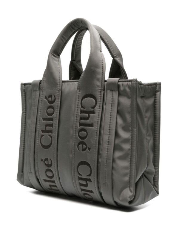 22005807_51874612_1000.jpg Chloé small Woody logo-embroidered tote bag
