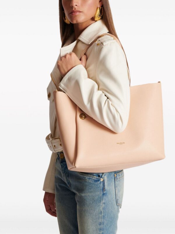 22144192_51893930_1000.jpg Balmain Embleme leather tote bag