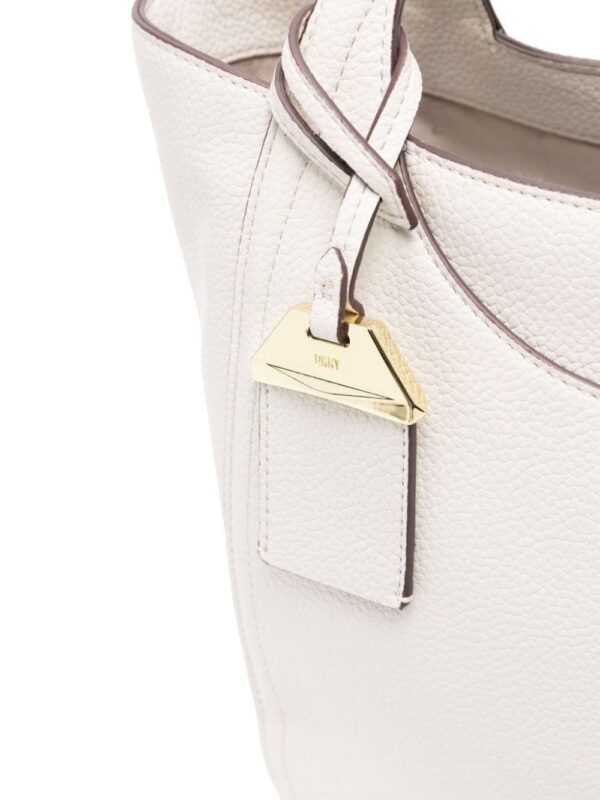 22161553_52004487_1000.jpg DKNY logo-lettering faux-leather shoulder bag