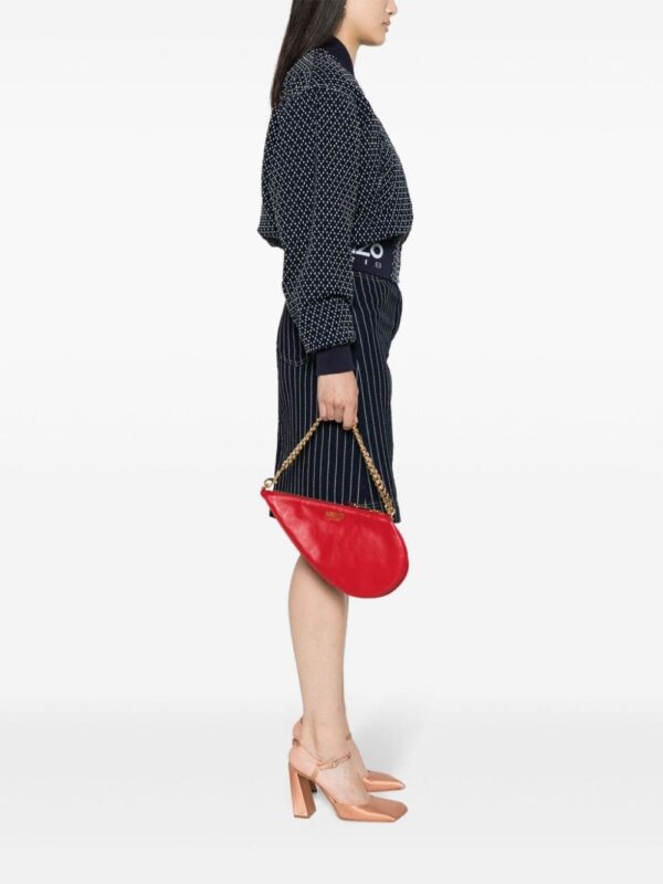 22301431_52171533_1000.jpg Moschino asymmetric leather shoulder bag