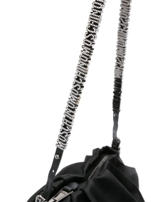 22301447_52173989_1000.jpg Moschino logo-lettering satin shoulder bag