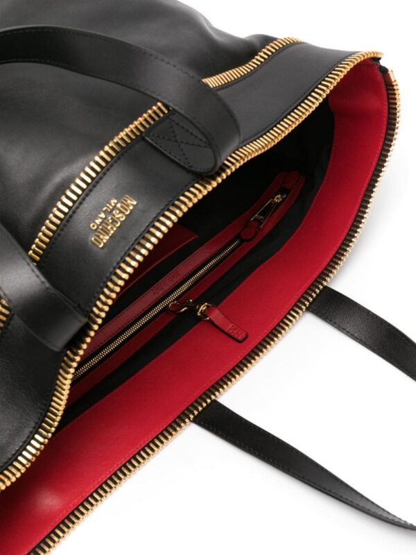 22301456_52565265_1000.jpg Moschino zip-detail leather tote bag