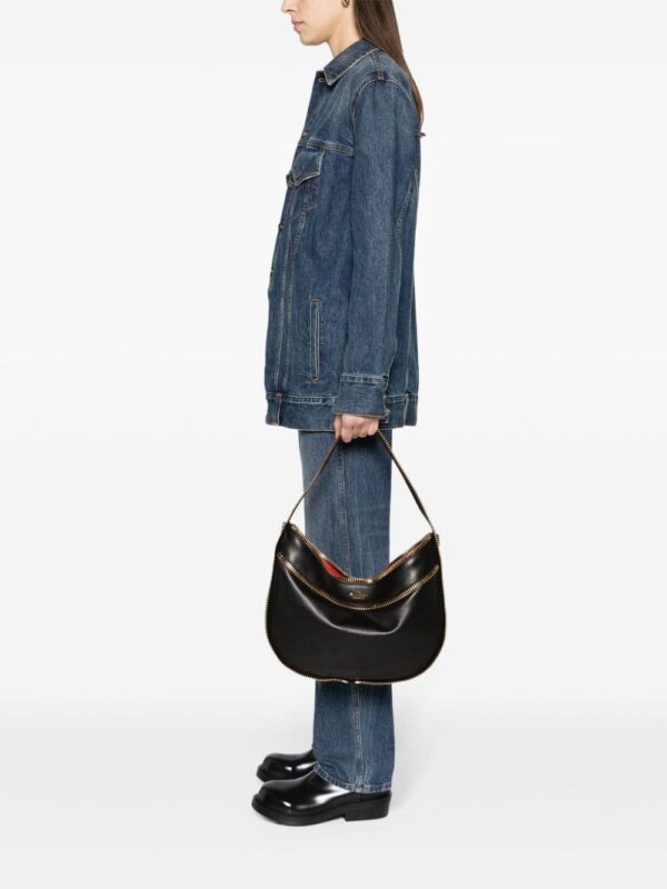 22301466_52560387_1000.jpg Moschino zip-detail leather shoulder bag