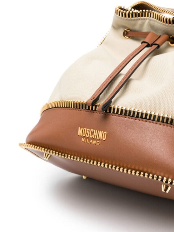 22303324_52176605_1000.jpg Moschino exposed-zip detail canvas bucket bag