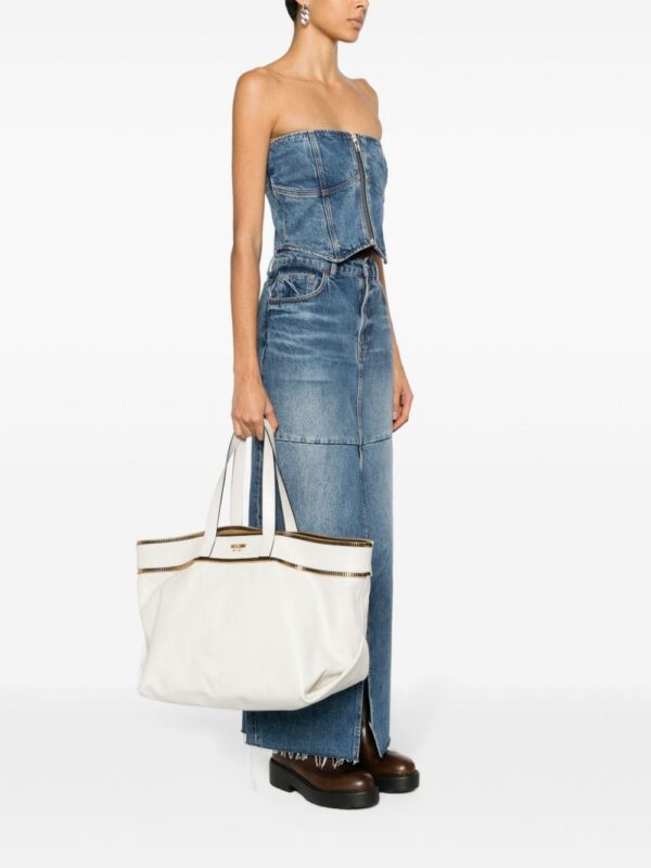 22303326_52177176_1000.jpg Moschino exposed-zip detail leather tote bag