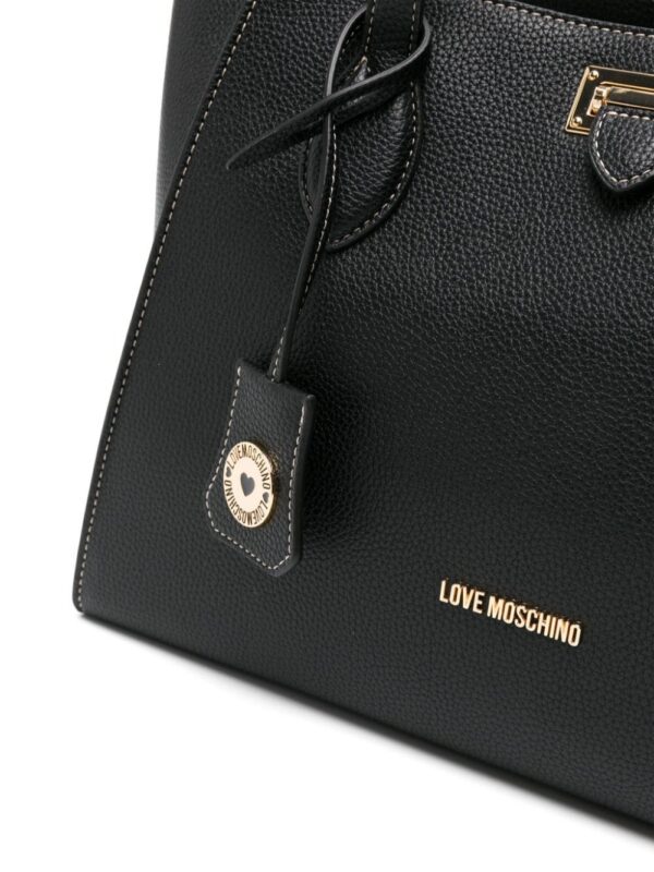 22363623_52294115_1000.jpg Love Moschino logo-lettering grained tote bag