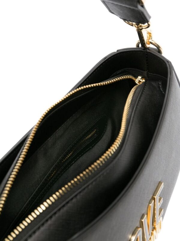 22363627_52296186_1000.jpg Love Moschino logo-plaque textured crossbody bag