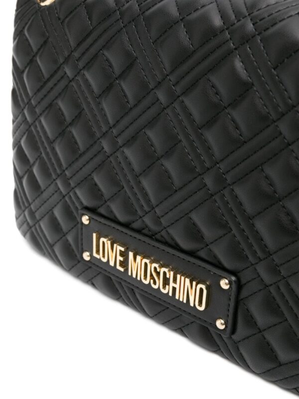 22363850_52297585_1000.jpg Love Moschino logo-plaque quilted shoulder bag