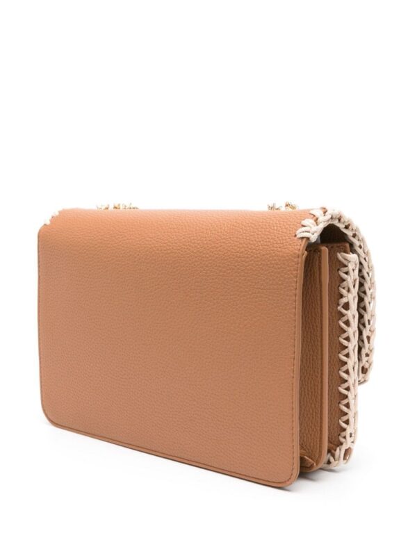 22403421_52396779_1000.jpg Love Moschino logo-lettering grained shoulder bag