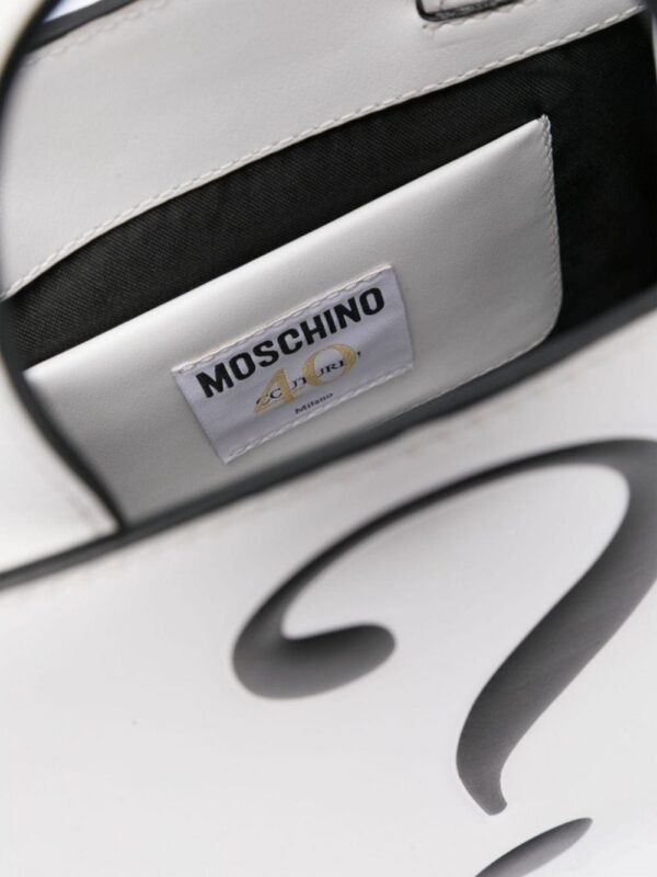 22498236_52463930_1000.jpg Moschino logo-embossed tote bag