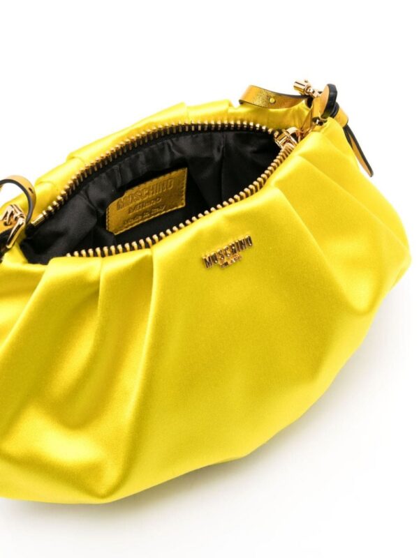 22517188_52504882_1000.jpg Moschino logo-lettering satin shoulder bag