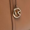 22546524_53133614_1000.jpg Michael Kors large Temple tote bag