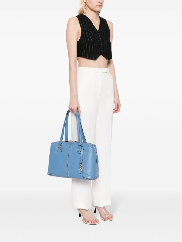 22547796_53089079_1000.jpg Michael Michael Kors large Astor leather shoulder bag
