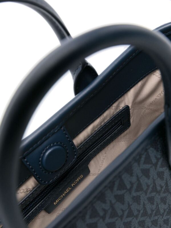 22591595_52606132_1000.jpg Michael Michael Kors monogram-print leather tote bag